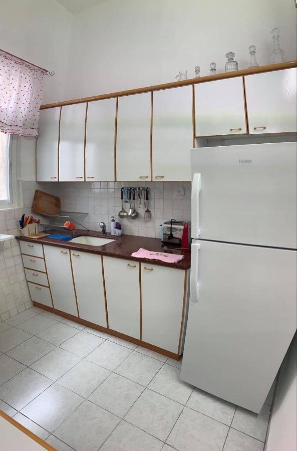 Apartments Comfy - For A Quiet Family Holiday Haifa Eksteriør bilde